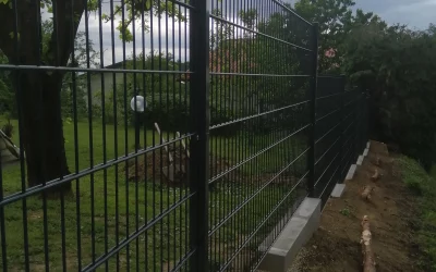 Ograjni sistem Vega 2D Super in polipropilen trakovi – Ptuj