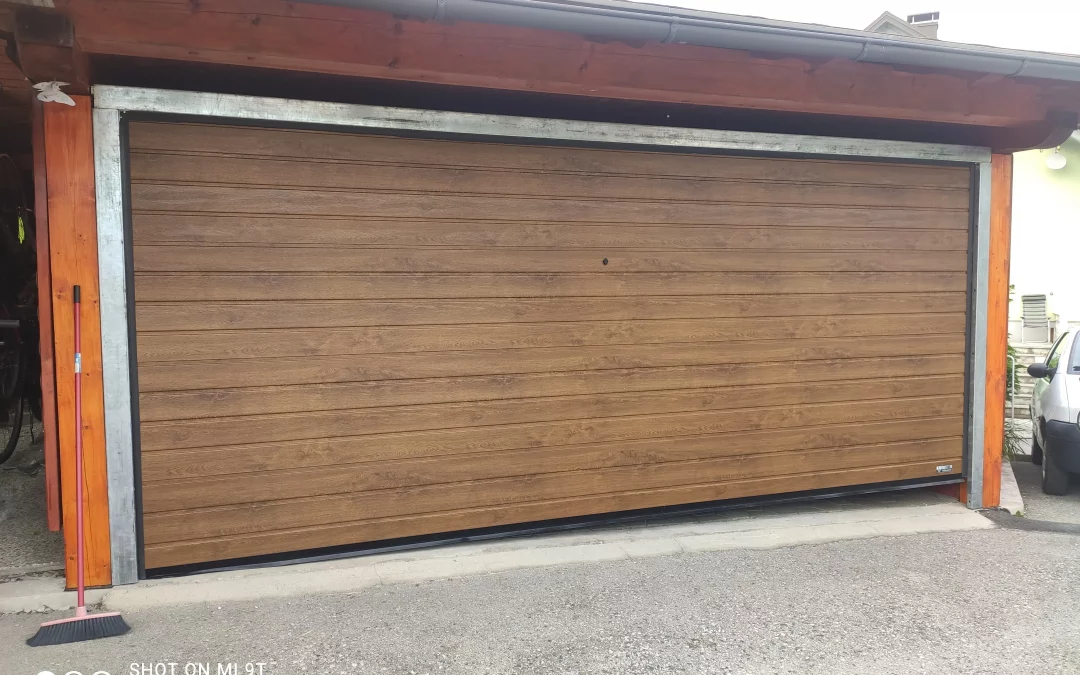 Sekcijska garažna vrata UniPro Nano 80 – Poljane nad Škofja Loko