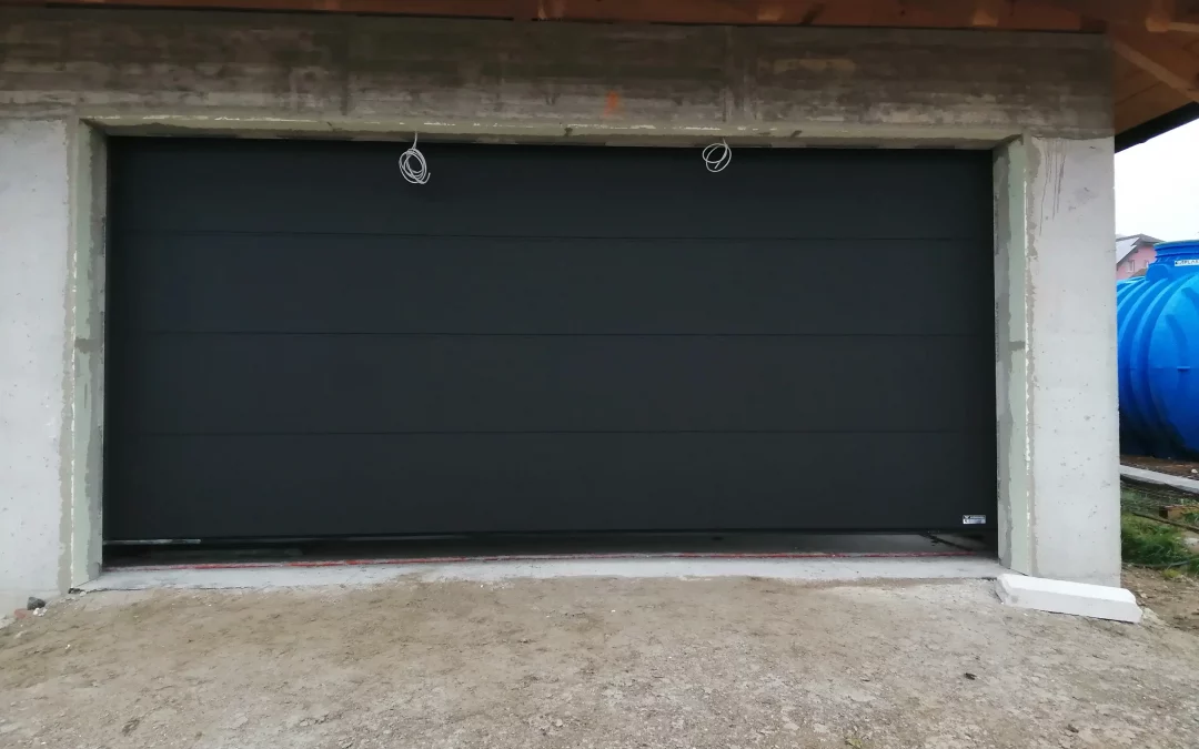 Sekcijska garažna vrata UniPro – Fram