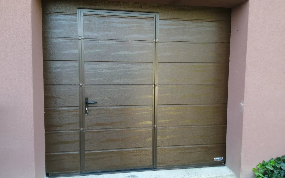 Sekcijska garažna vrata UniPro – Sladki Vrh