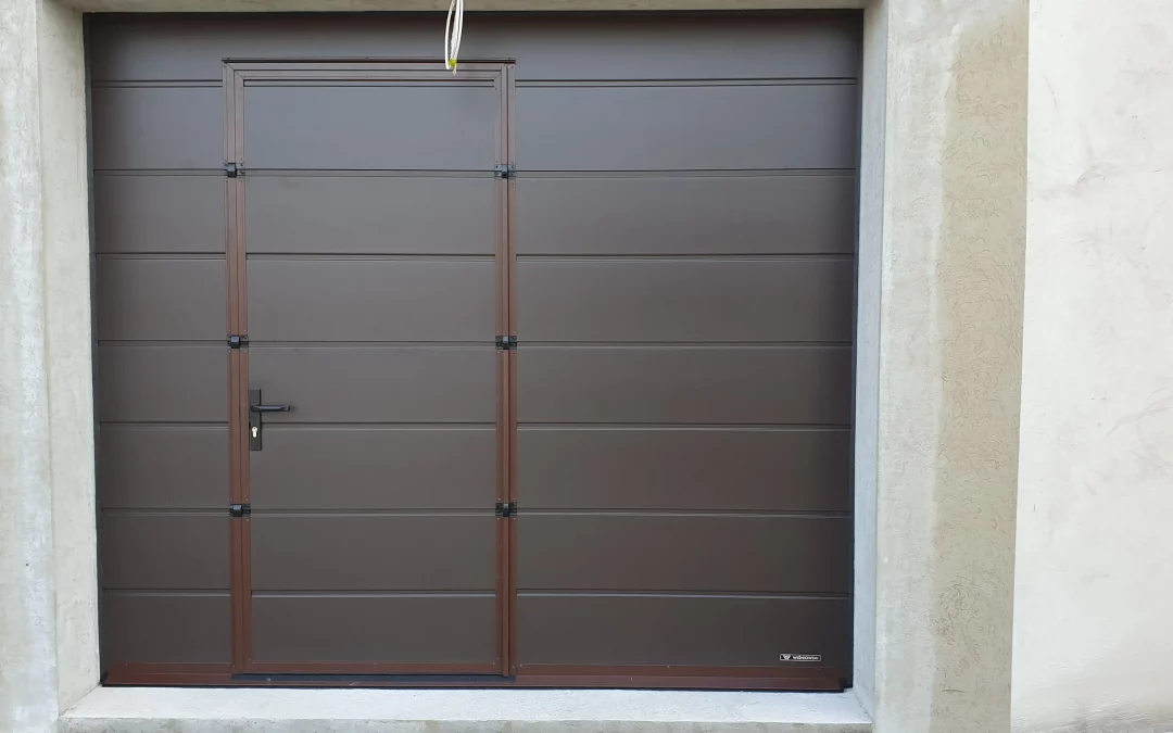 Sekcijska garažna vrata UniPro – Laporje