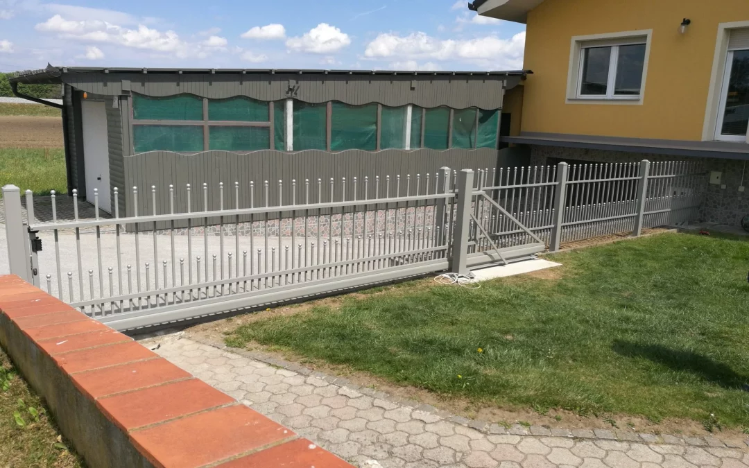 Drsna dvoriščna vrata – Rače