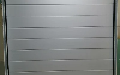 Sekcijska garažna vrata UniPro SNP – Malečnik