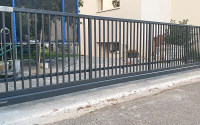 Drsna dvoriščna vrata Clasic system – Maribor