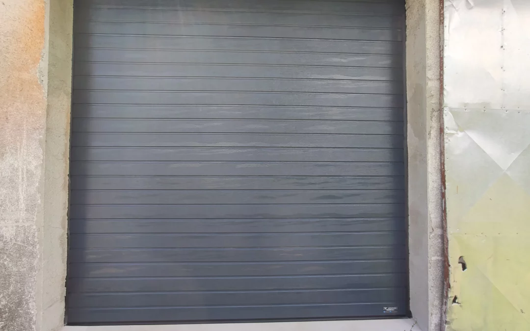 Sekcijska garažna vrata UniPro – Podplat