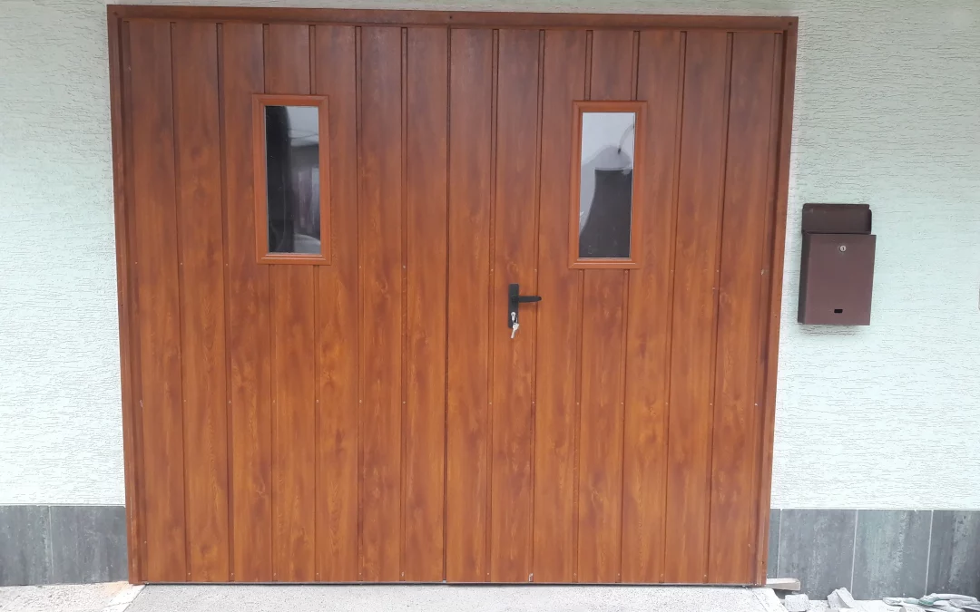 Dvokrilna garažna vrata – Škocjan