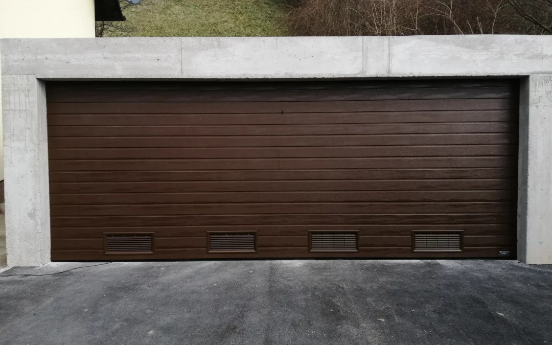 Sekcijska garažna vrata UniPro – Malečnik