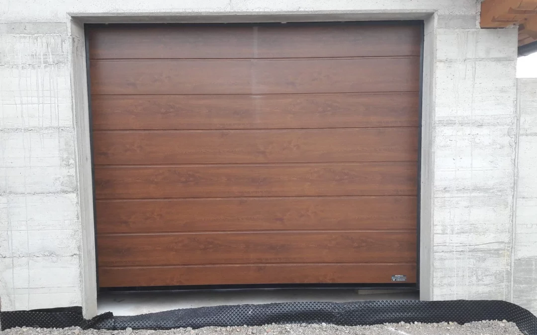 Sekcijska garažna vrata UniPro SNP – Dornava