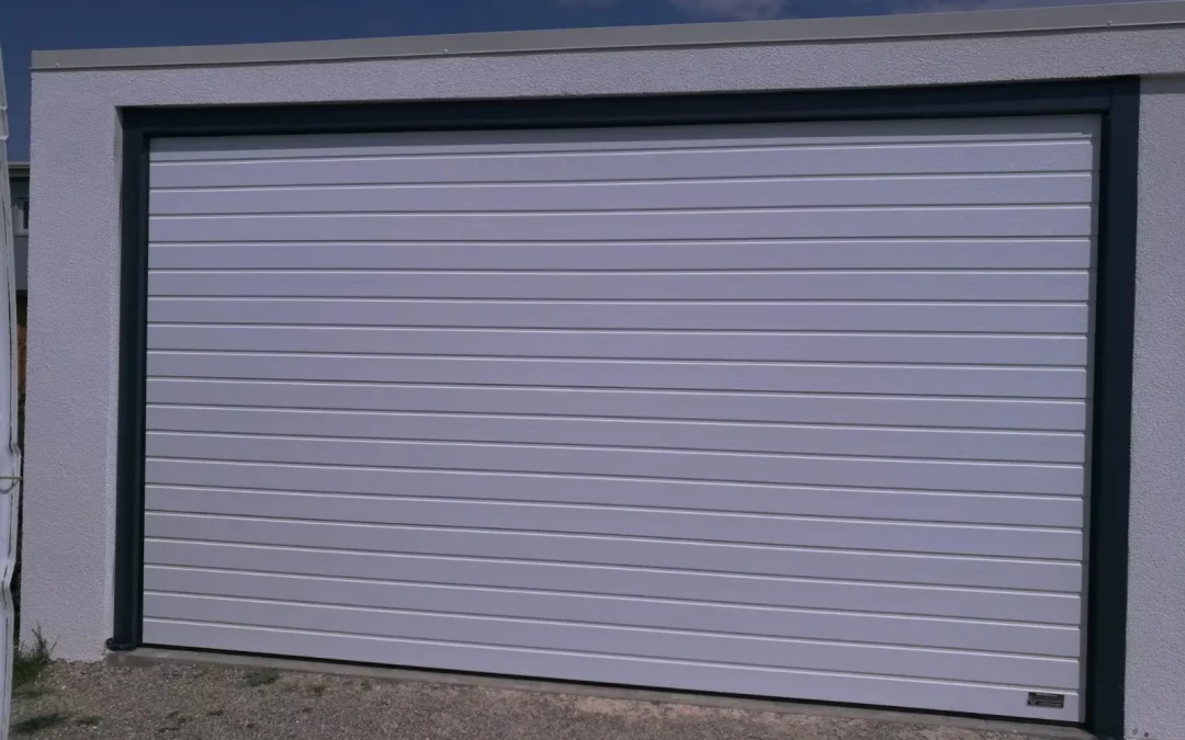 Sekcijska garažna vrata UniPro – Vitanje