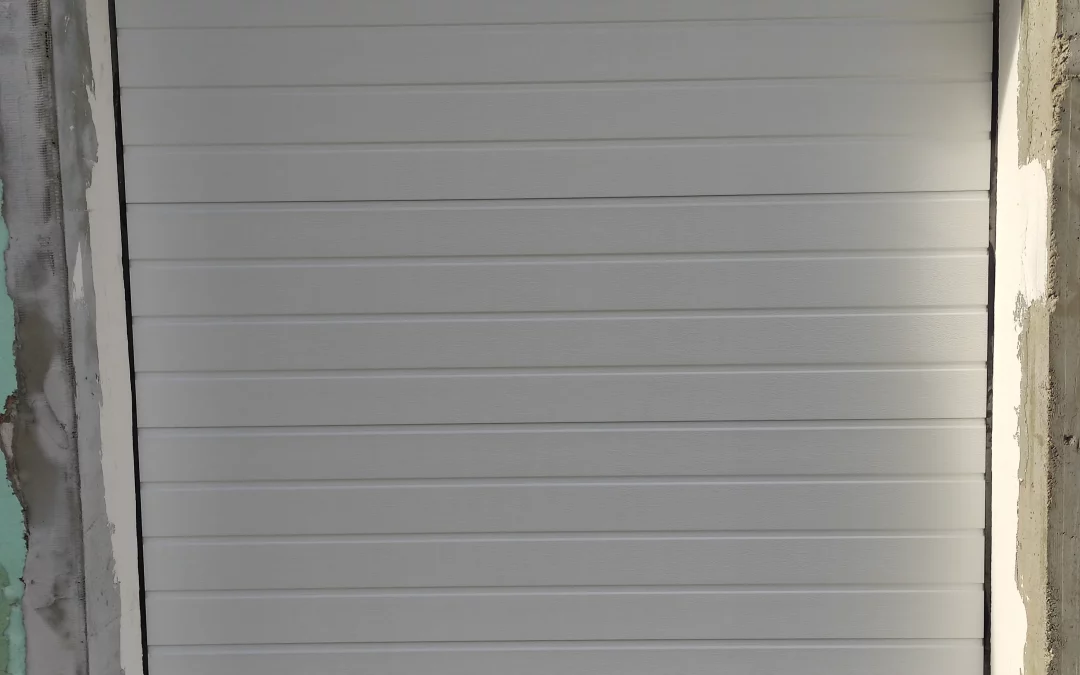 Sekcijska garažna vrata UniPro – Cirkovce