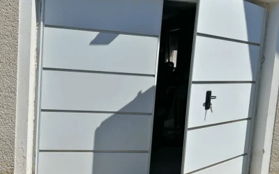 Montaža: Dvokrilna garažna vrata – Ljubljana